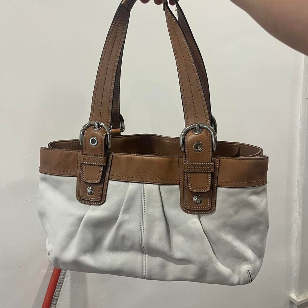 Y2K 2000s Coach Soho White Leather Tote Shoulder bag / Handbag